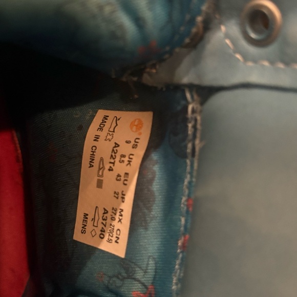 Sponge Bob Timberlands - Picture 6 of 6